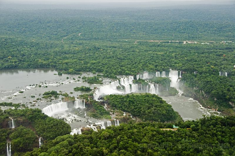 20071204_165216  D200 4000x2667.jpg - Iguazu Falls from the Air